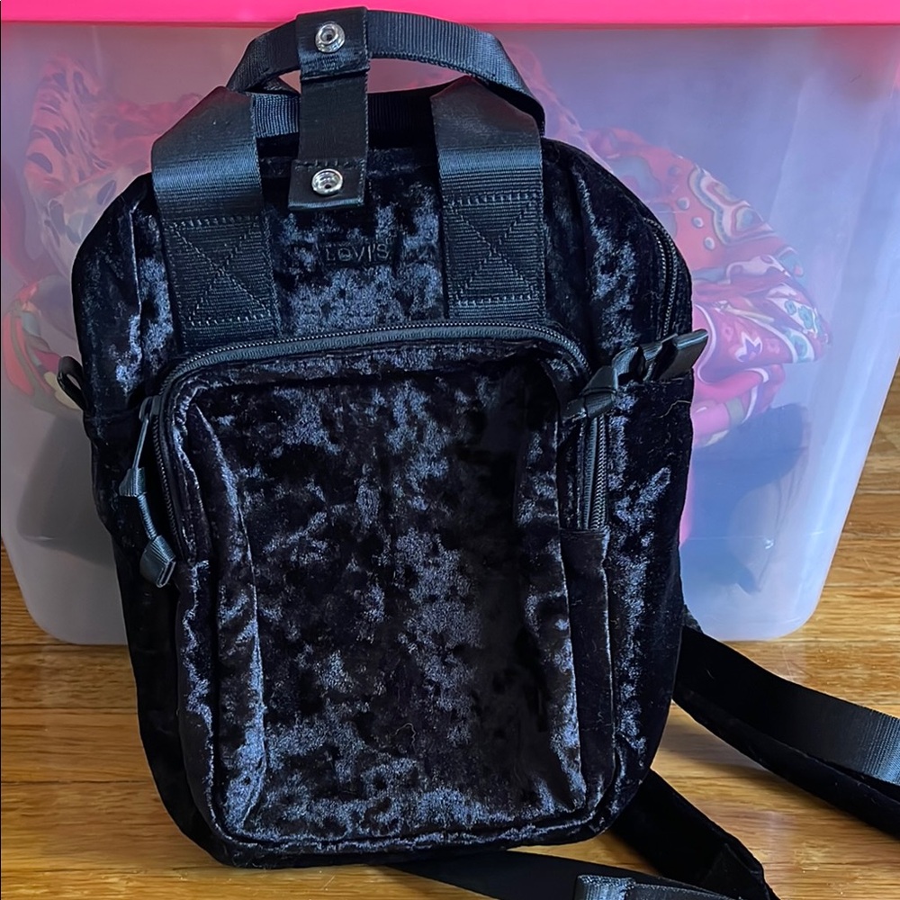 Levi's Black Velvet min Bag/ backpack